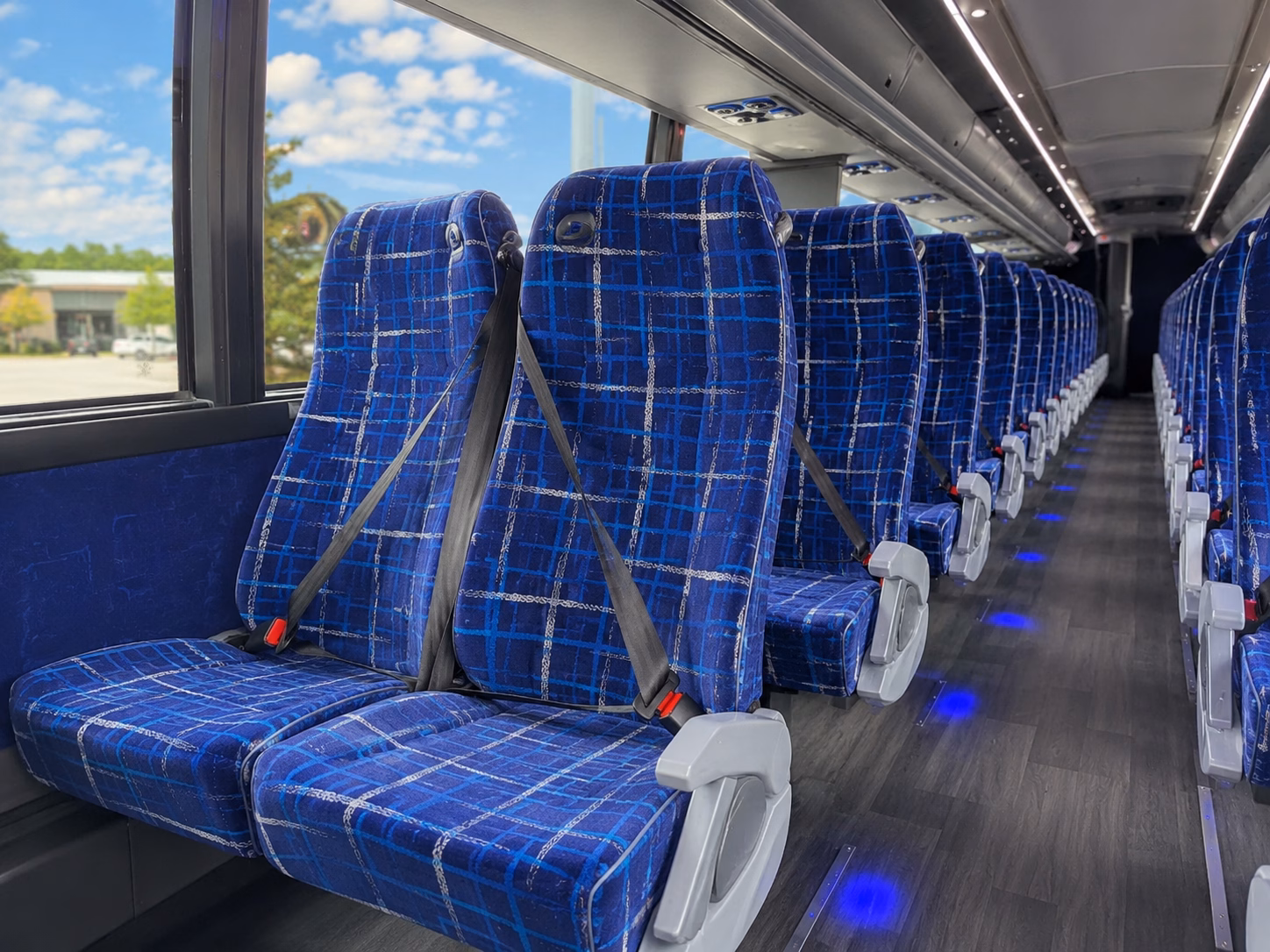employee shuttles and recurring corporate routes in brooklyn park