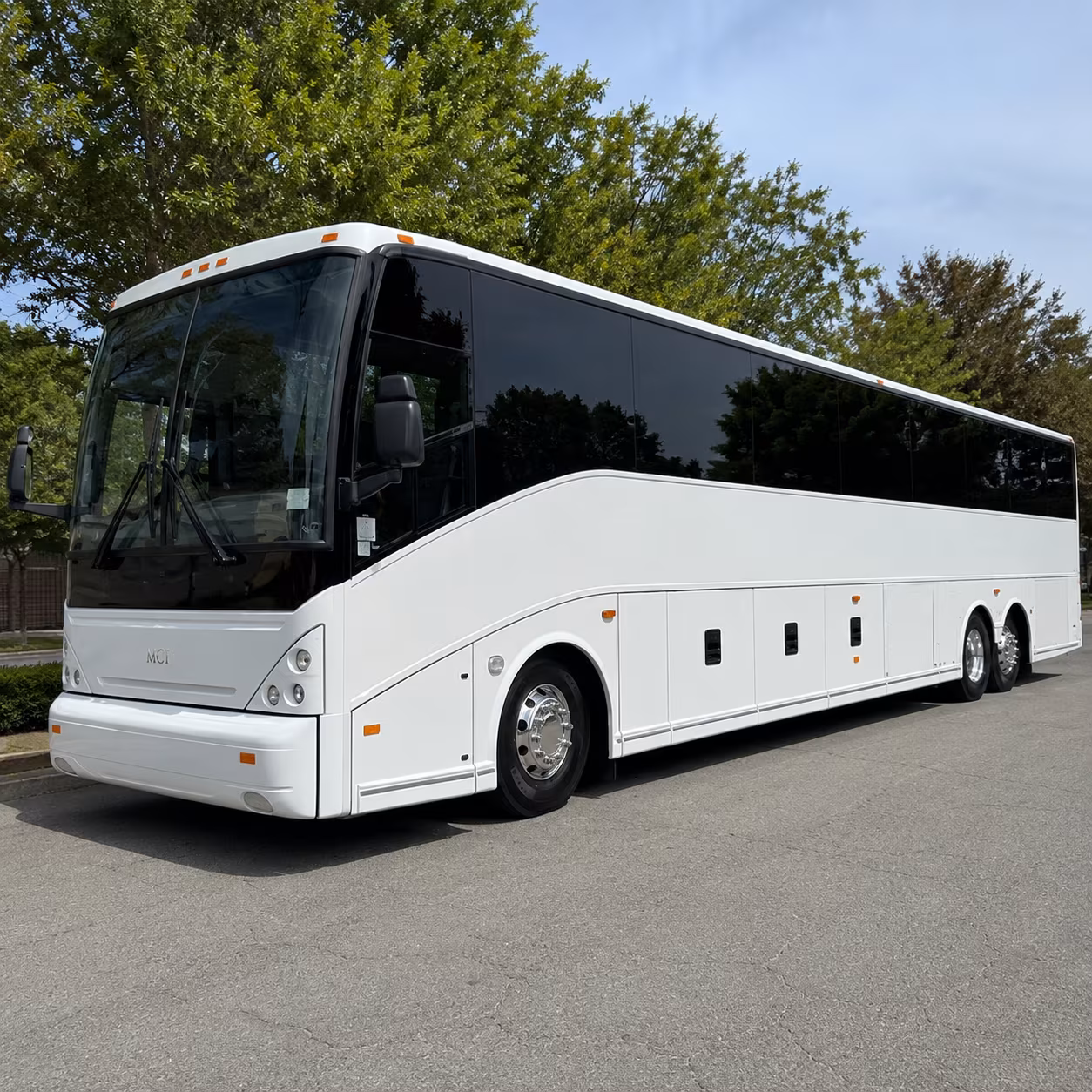 minneapolis charter bus