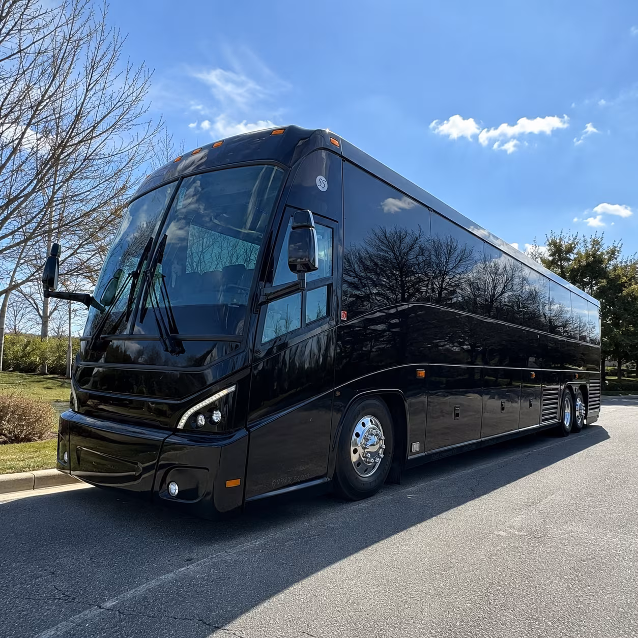 multi day charter bus trips from brooklyn park luggage comfort and everything your group needs