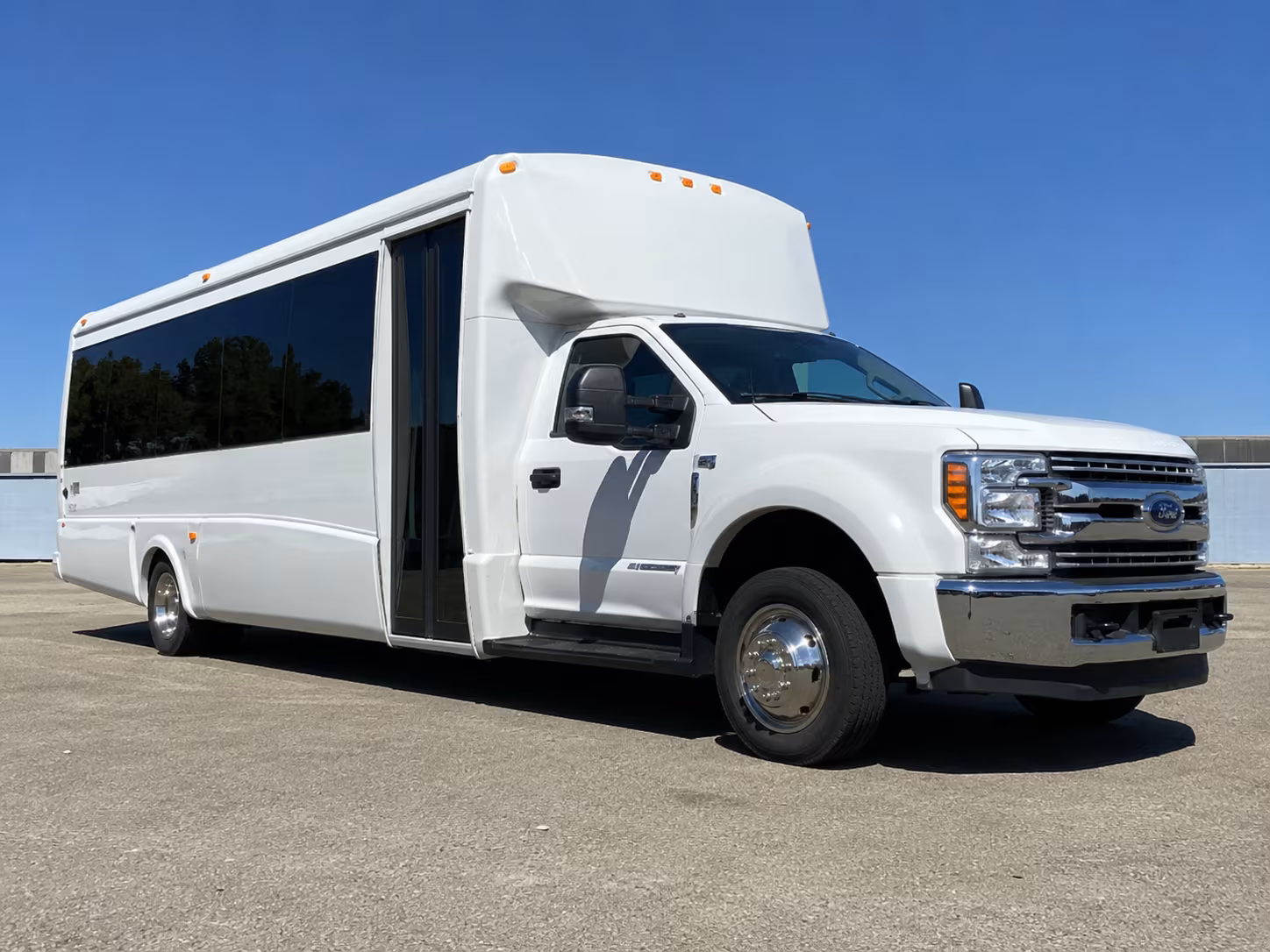 saint paul concert shuttle bus rentals in saint paul