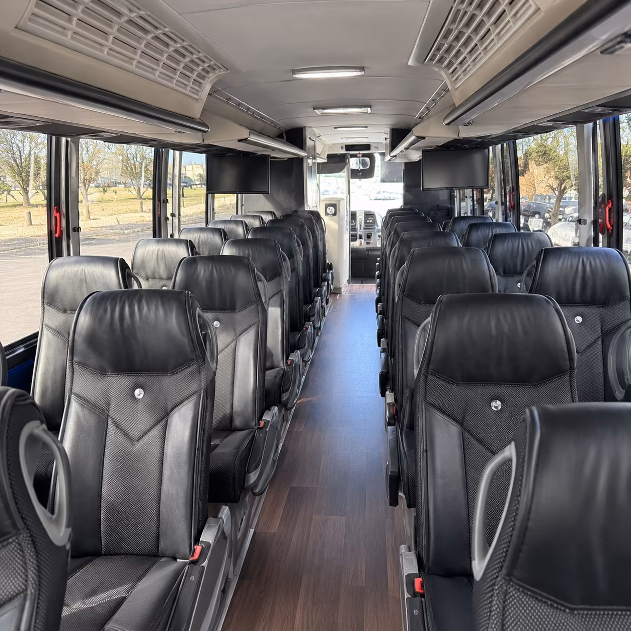 saint paul professional corporate charter bus rentals in saint paul